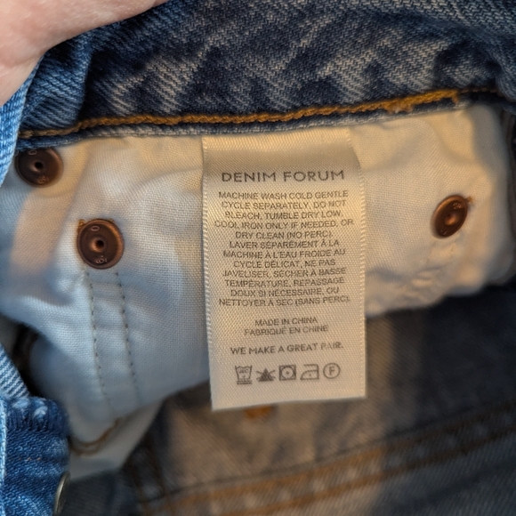 Aritzia | Denim Forum The Nina Midi Short High Rise Denim Short - Picture 11 of 11